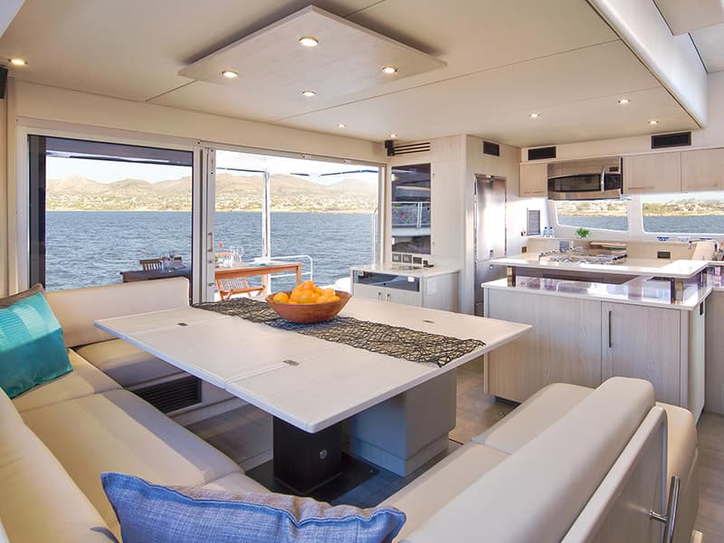 Moorings 5800 Crewed