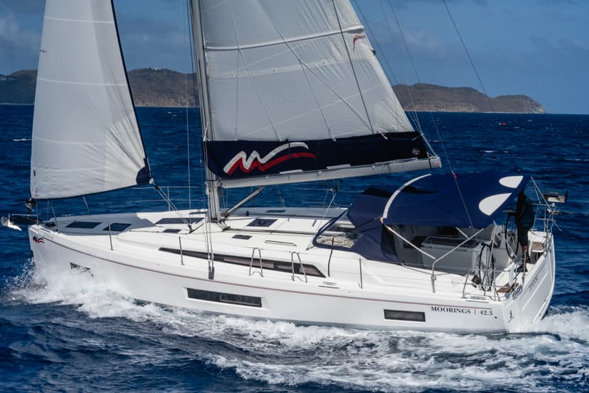 Moorings 42.3 Club