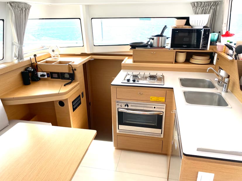 OLOKUM Mallorca BAREBOAT