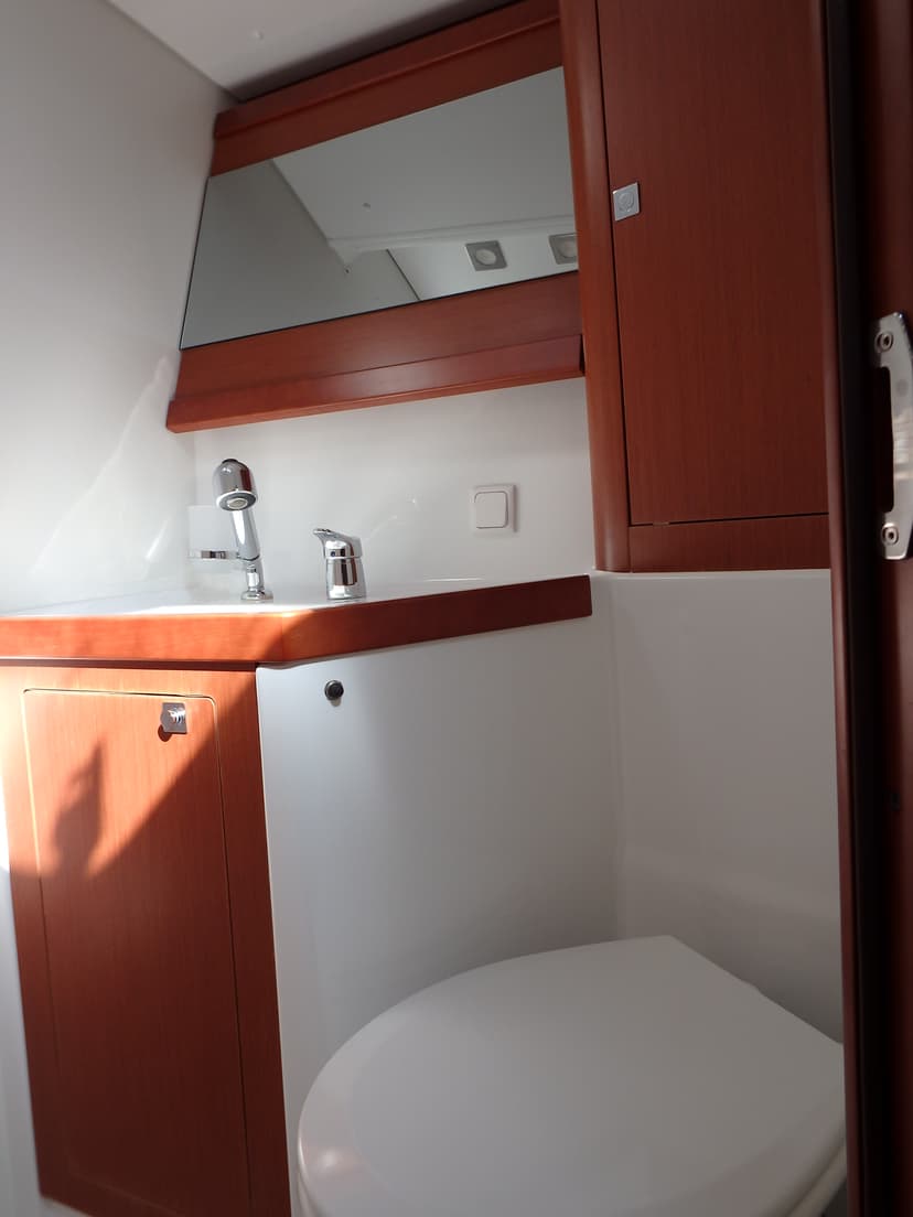 Oceanis 48