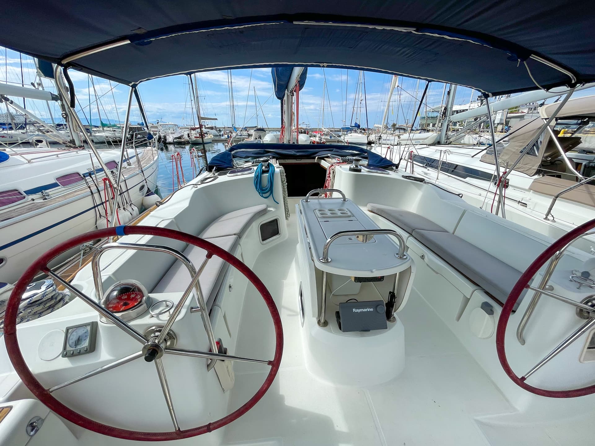 Beethoven ( with Bowthruster ,Solar Panels)