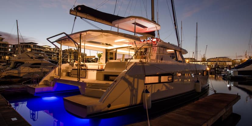 Moorings 4500L Club