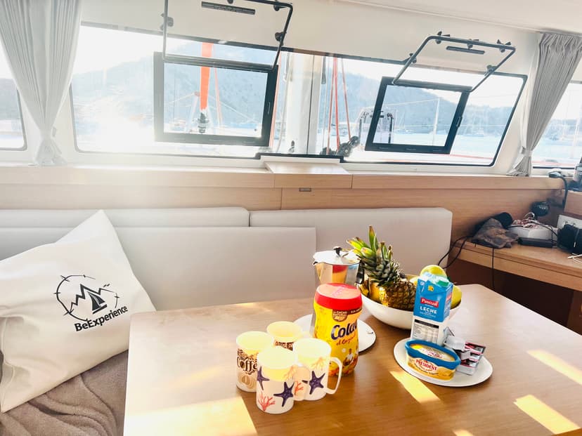 MOANA IBIZA BAREBOAT