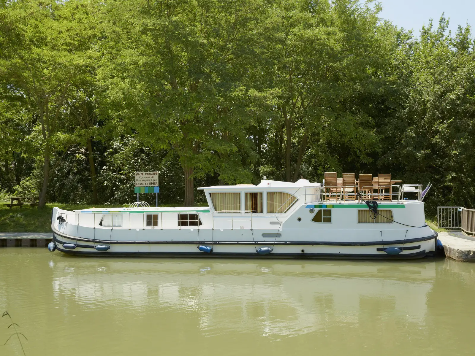 Homps–Le Somail–Béziers houseboat route on the Canal du Midi